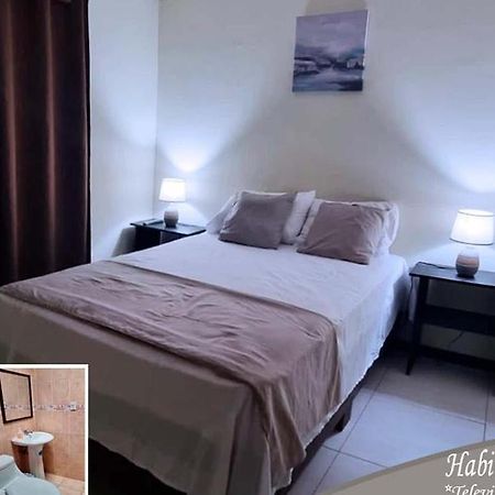 ホテルCasa Colima Isla de Tibas エクステリア 写真