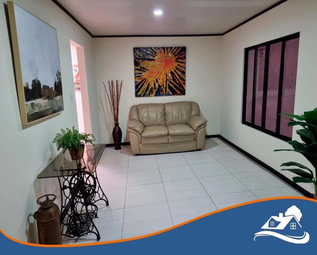 ホテルCasa Colima Isla de Tibas エクステリア 写真